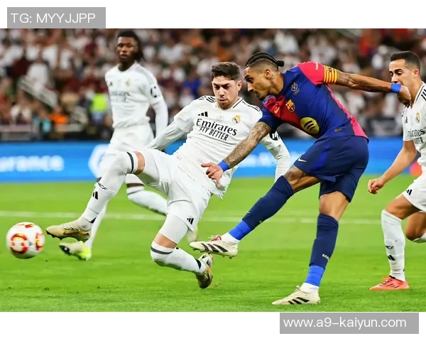 皇马踢疯了:甩开巴萨8分,姆巴佩迸裂扮演,接连8场西甲破门